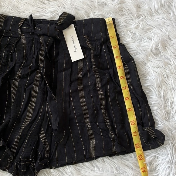 Francesca’s Wendy Lurex Clip Dot Front Tie Shorts size Small - Picture 4 of 10